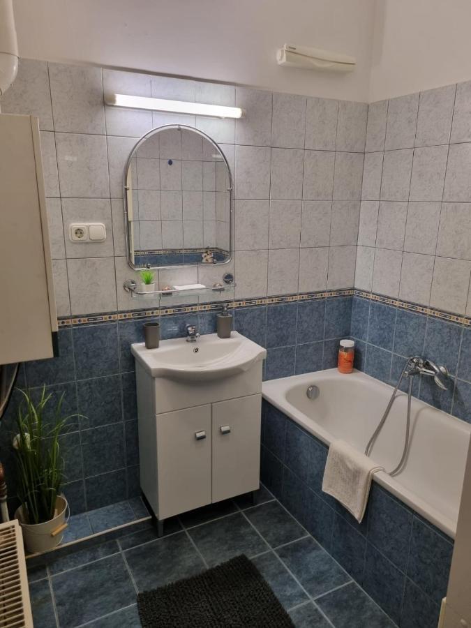 Tudor Apartman Szeged Eksteriør bilde